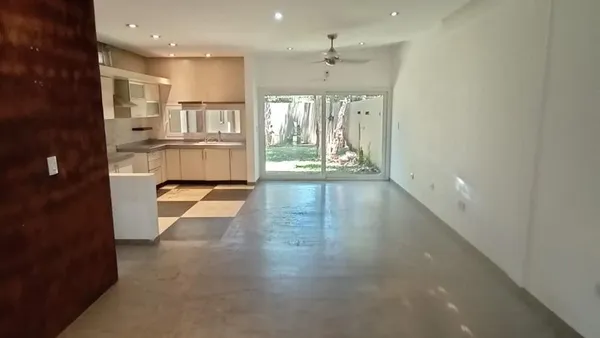 Casa en 61A al 3200
