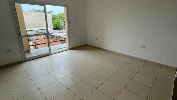Departamento en Eva Peron al 2200