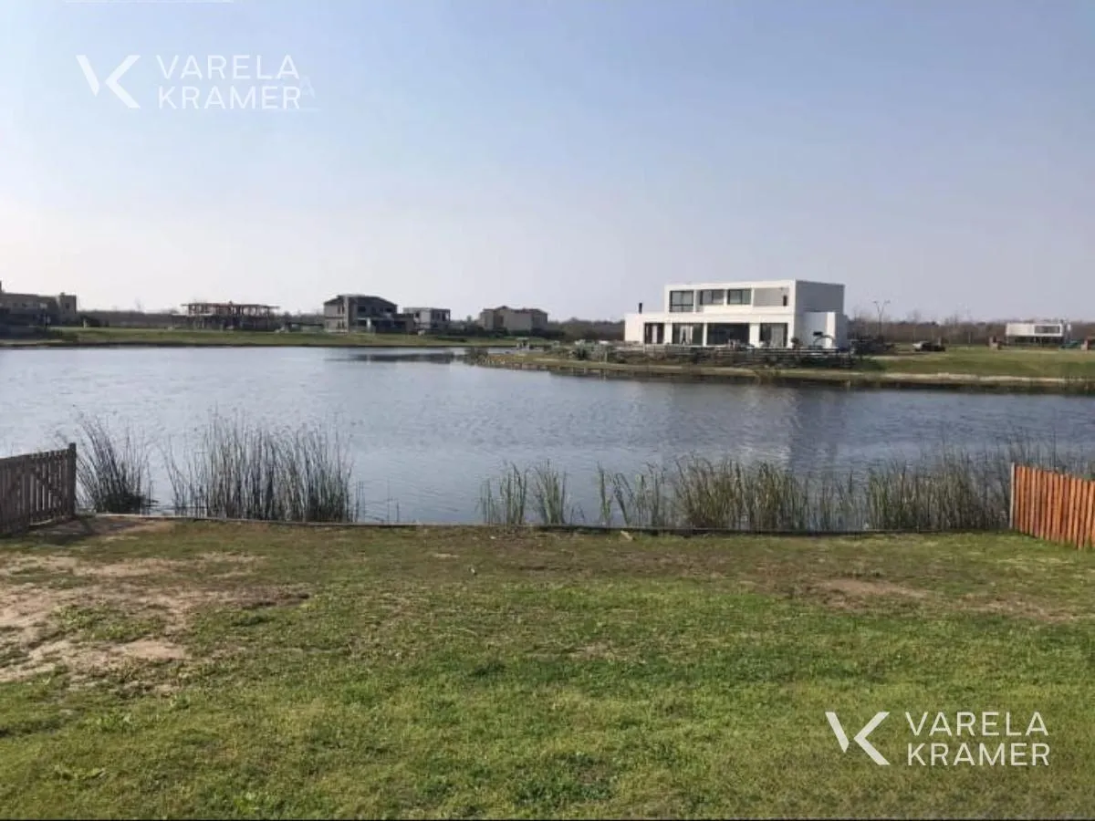 Terreno en Venta Lote Al Agua - Muelles Puertos del Lago