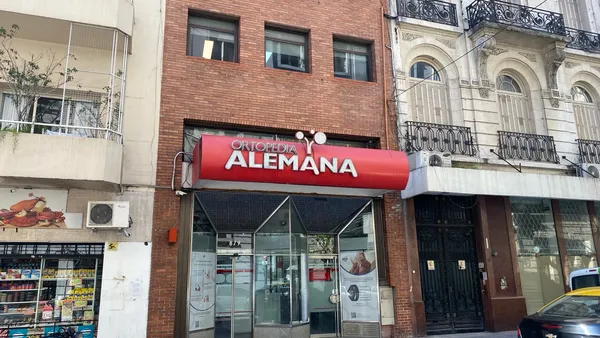 Edificio en Montevideo al 800
