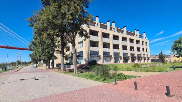 Departamento en Costanera Luis Rocha 1859