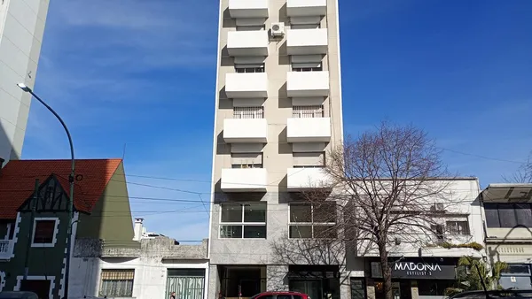 Departamento en 7 e/ 38 y 39 n 335 5to A