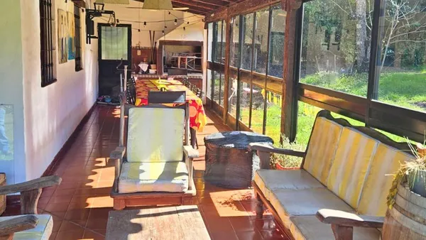 Casa en San Lorenzo - Pje. Pablo Neruda