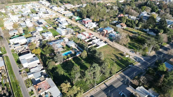 Terreno en 7y602 Bis (La Aurora) PH M.76-L.1A (UF.11)
