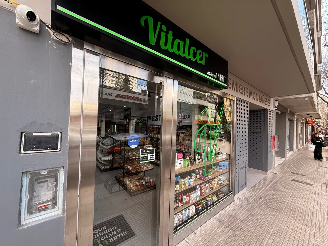 Local Comercial en Montaneses al 2200