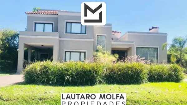 Casa en Almafuerte al 1400