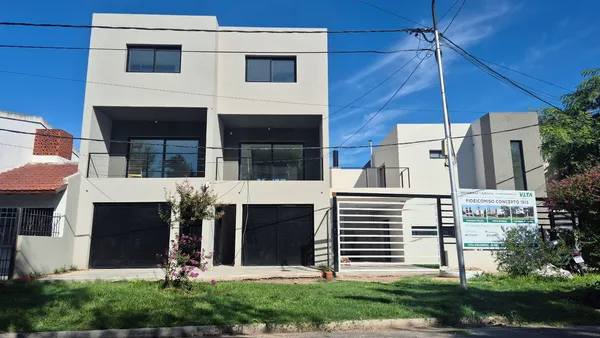 Casa en Colon al 2400