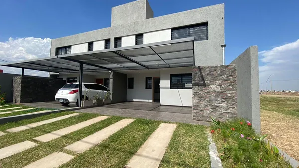 Casa en Solares de Manantiales