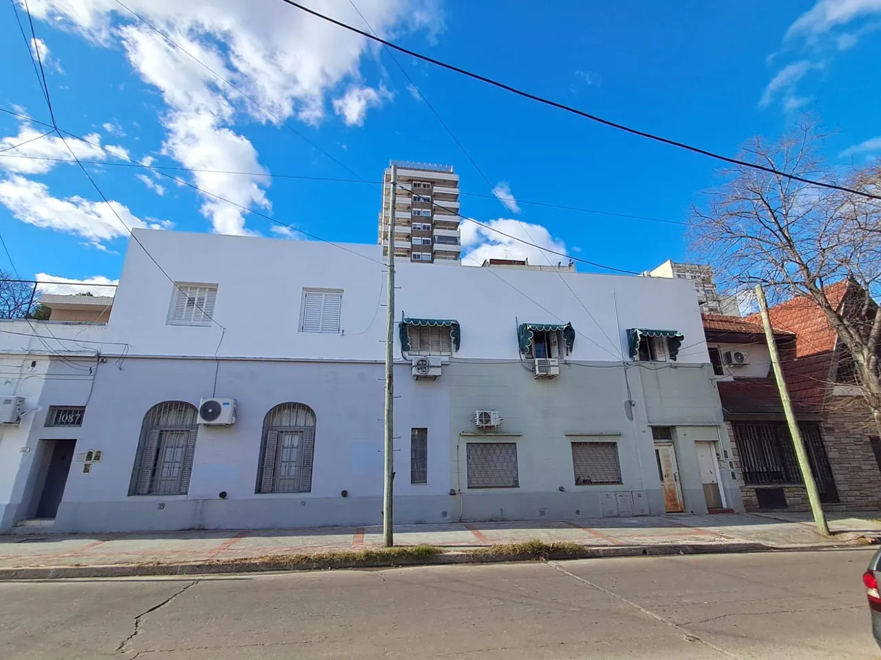 Oficina en Quintana al 1000