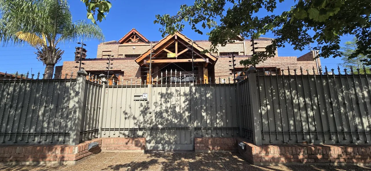Casa en Fray Mocho al 2400
