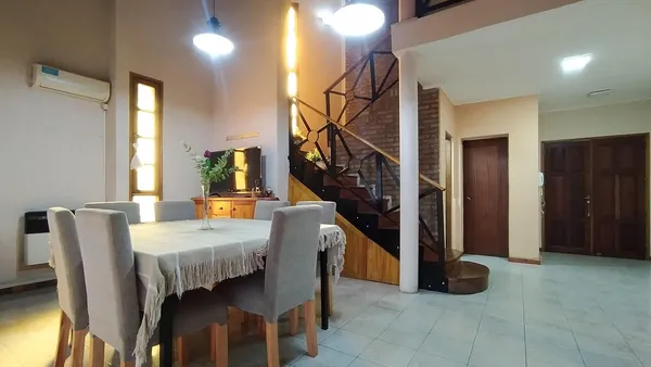 Casa en Rivadavia al 200