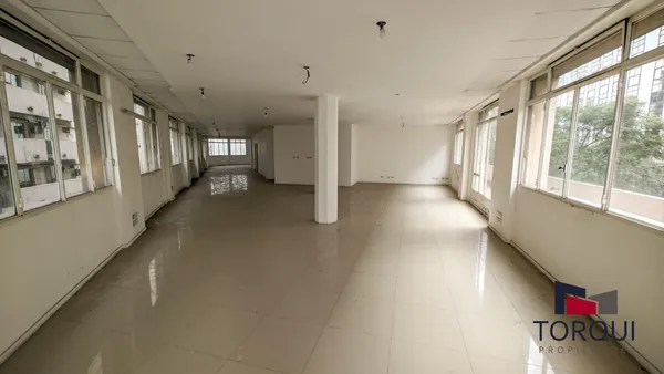 Oficina en Oficina de 360m² en Microcentro – 2do piso - Edificio Histórico - Roque Saenz Peña al 900 – 360° Vista