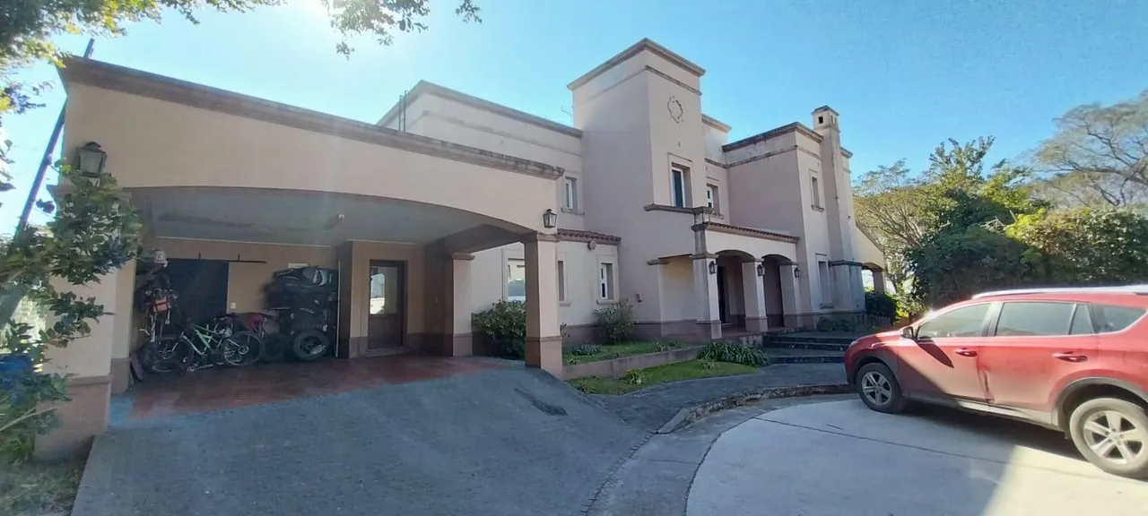Casa en Moreno y Av Pte Peron, Barrio Privado Terrazas de San Jose