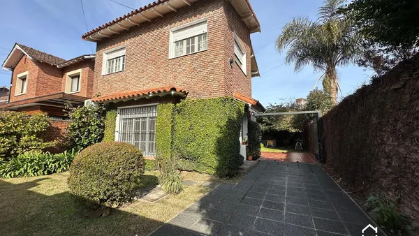 Casa en Juan Díaz de Solís al 1300