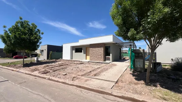 Casa en Lar de Vieytes 3