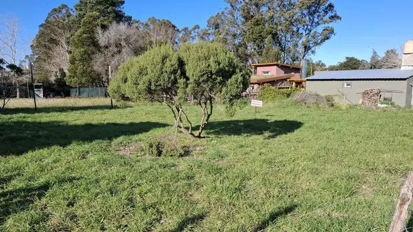 Terreno en Calle 14 entre 467 y Ramirez