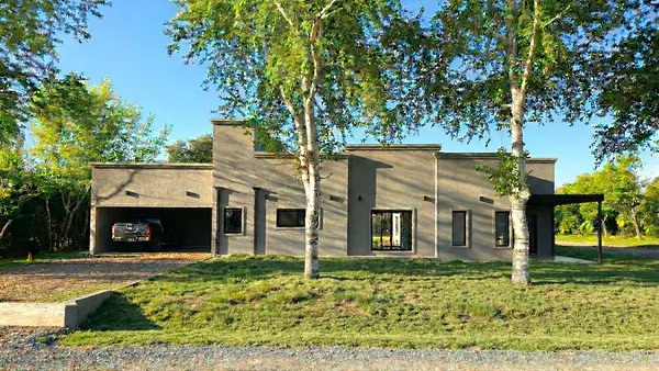 Casa en Ruta Provincial 6 Km 166