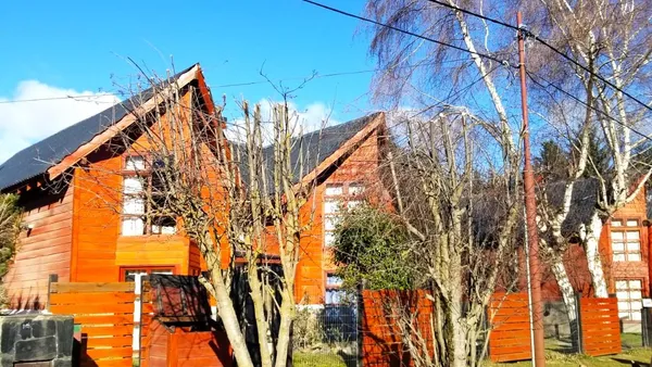Hotel en Las Frutillas al 200