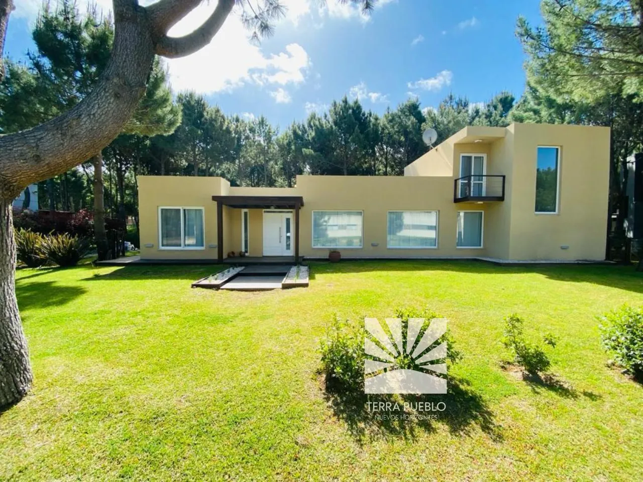 Casa en Residencial I al 300
