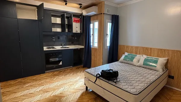 Departamento en Thames al 2200