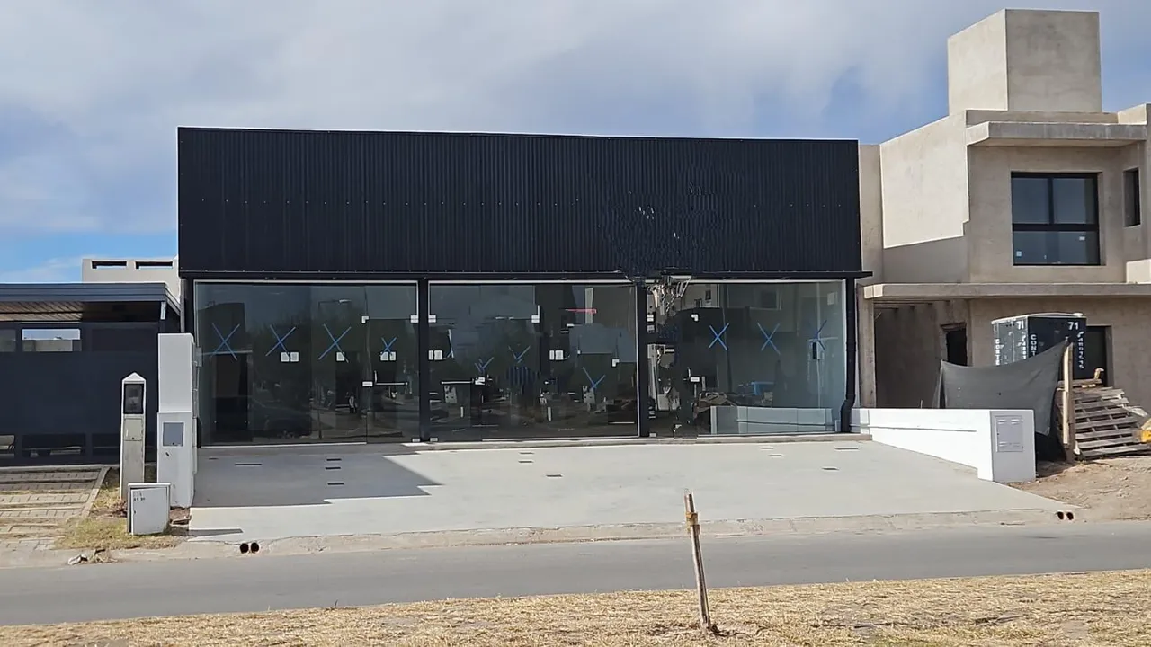 Local Comercial en calle publica