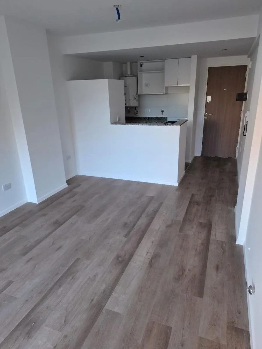Departamento en 3 DE FEBRERO al 400