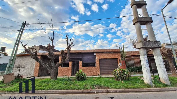 Casa en Carlos María de Alvear al 2100