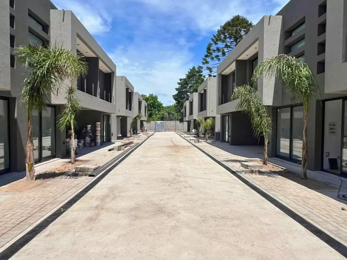 Departamento en Duplex en venta- 3 ambientes - Canning (Ezeiza))