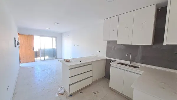 Departamento en Del Valle Iberlucea al 2000