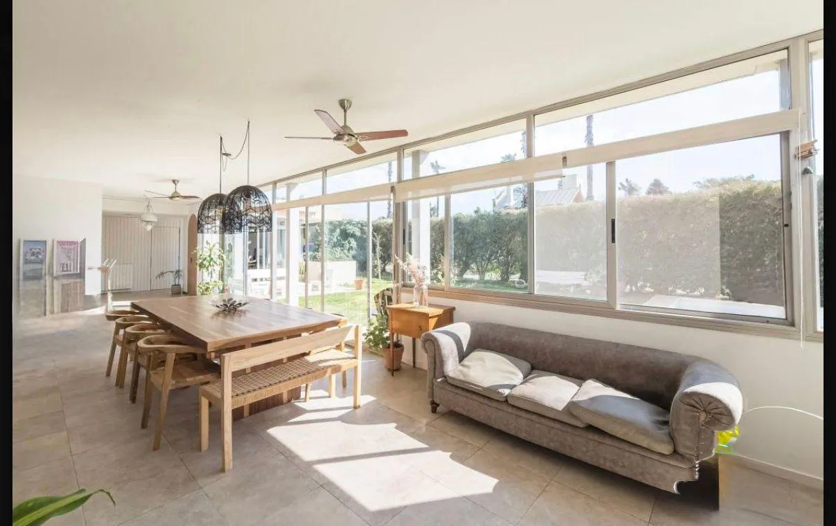 Casa en Av. Fuerza Aerea 2350