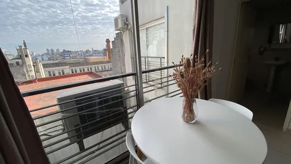 Departamento en Viamonte al 2000