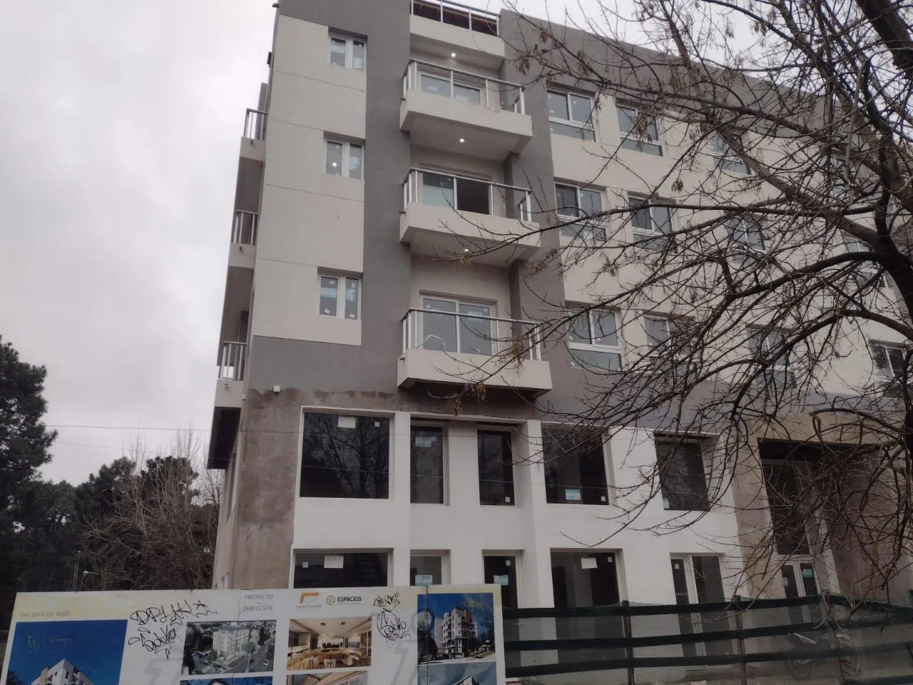 Departamento en Avenida Espora esq. Loria