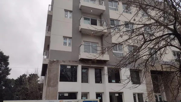 Departamento en Avenida Espora esq. Loria