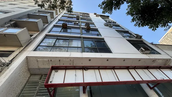 Departamento en Av Maipú al 1300