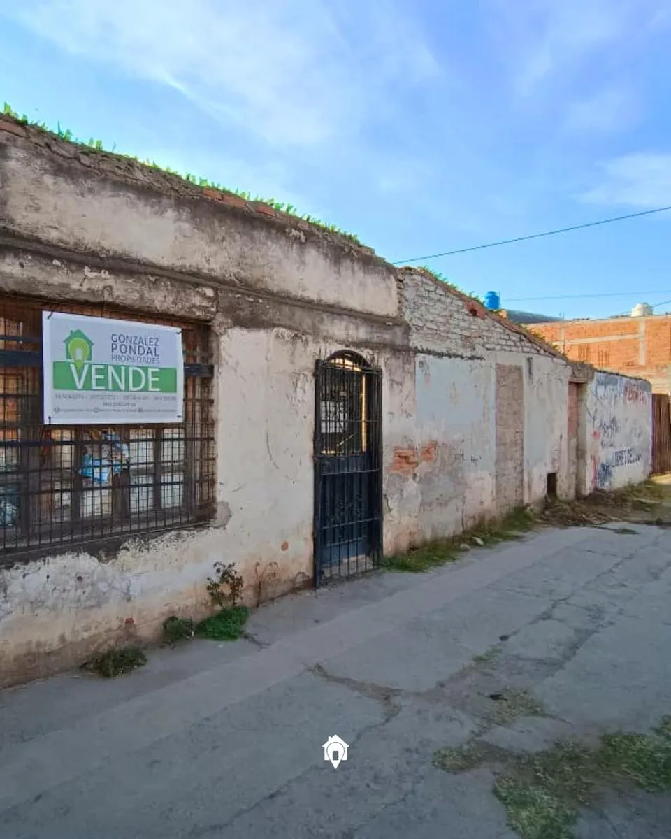 Terreno en Avda. Italia en Villa Mónica
