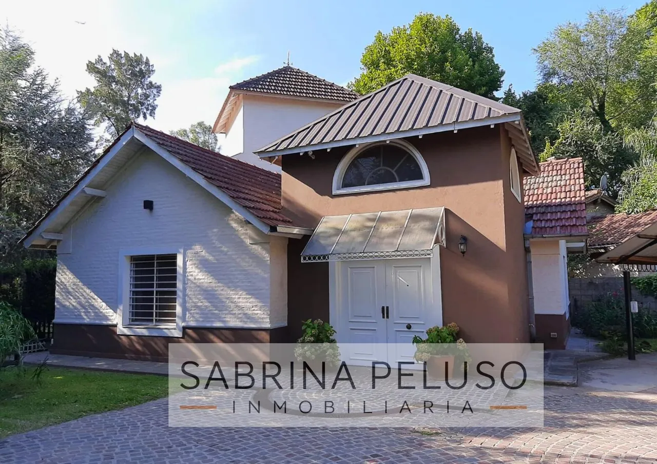 Casa en De Las Boleadoras al 3000