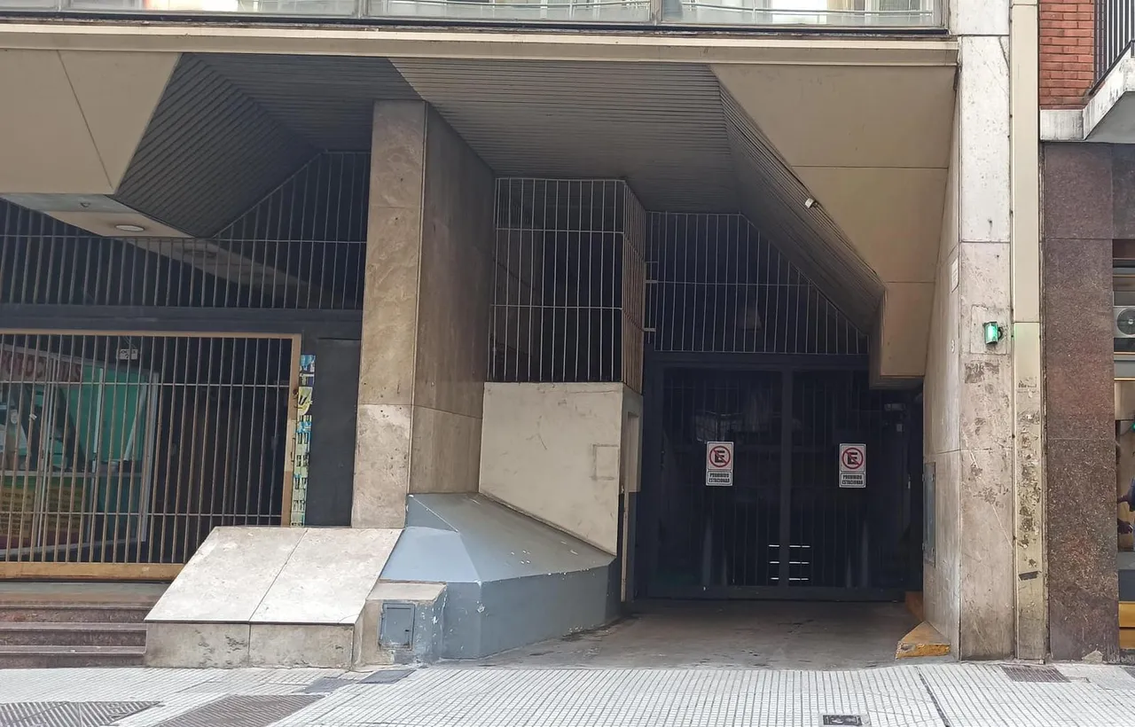 Cochera en Paraná al 400