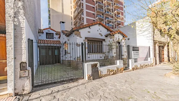 Casa en 3 de Febrero al 3000
