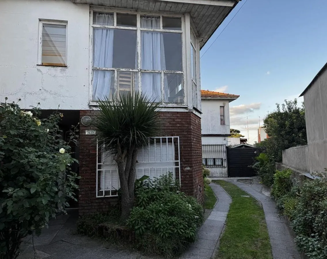 Departamento en Azopardo 2637
