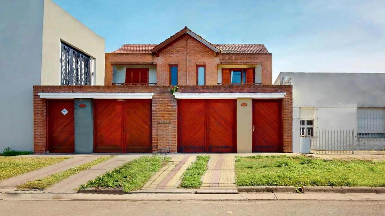 Casa en 64 e/ 141 bis y 142 n 2341 1/2