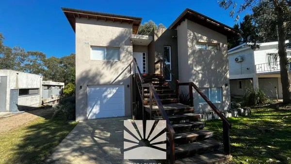 Casa en Senderos III al 400