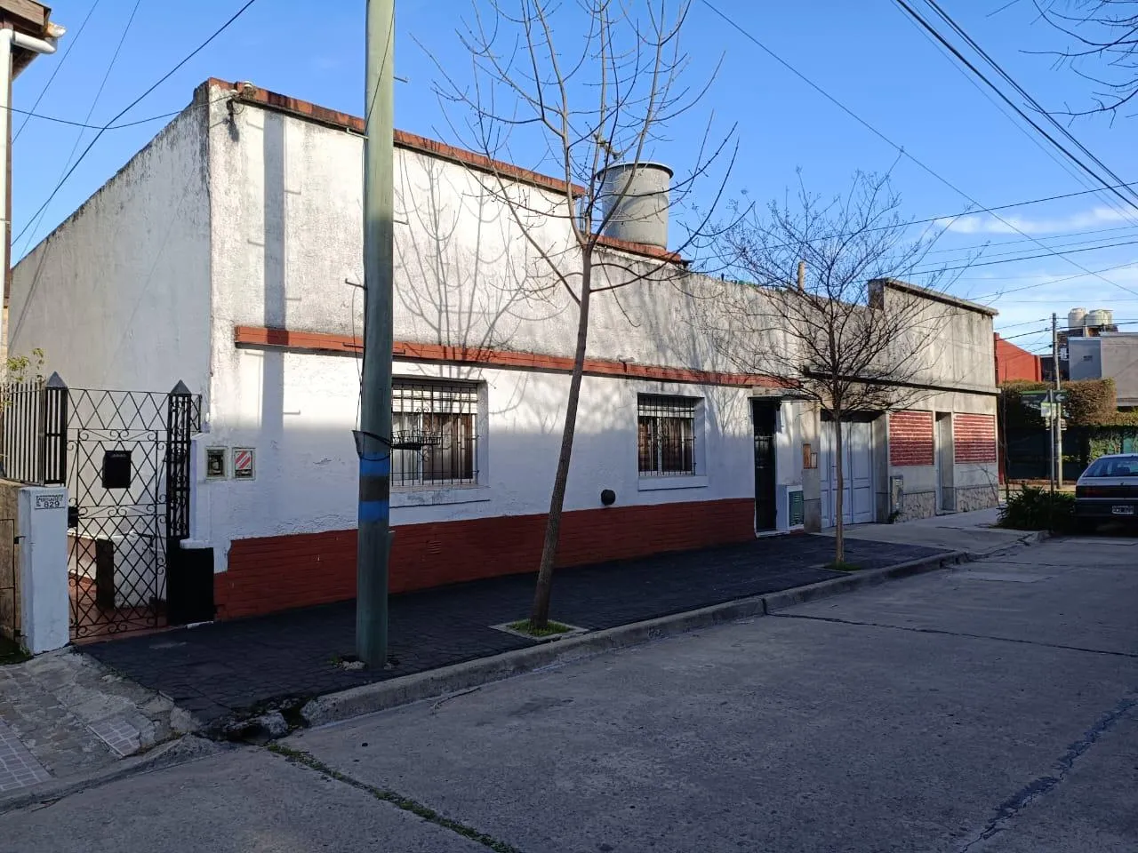 Casa en Besares al 800