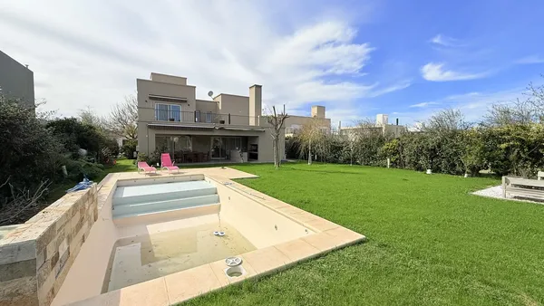 Casa en Av. Arturo illia 1515 - San Sebastian