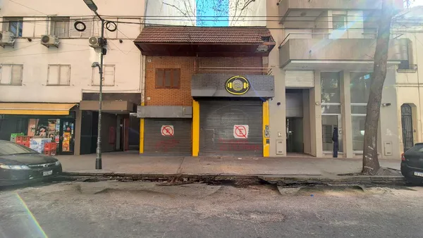 Local Comercial en 56 e/ 9 y 10 n 719