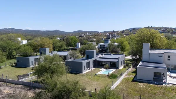 Casa en La Arbolada Hollywood