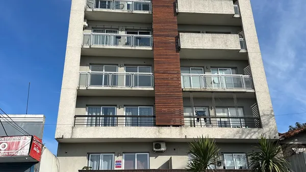 Departamento en Asseff al 100