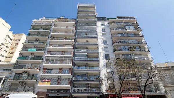 Departamento en Av. Montes de Oca al 400 Barracas CABA