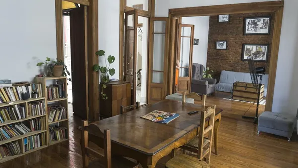 Departamento en Brasil al 400, 2º piso