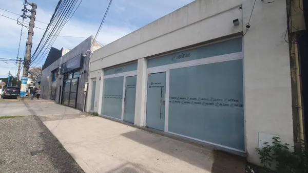 Local Comercial en Estrada 821