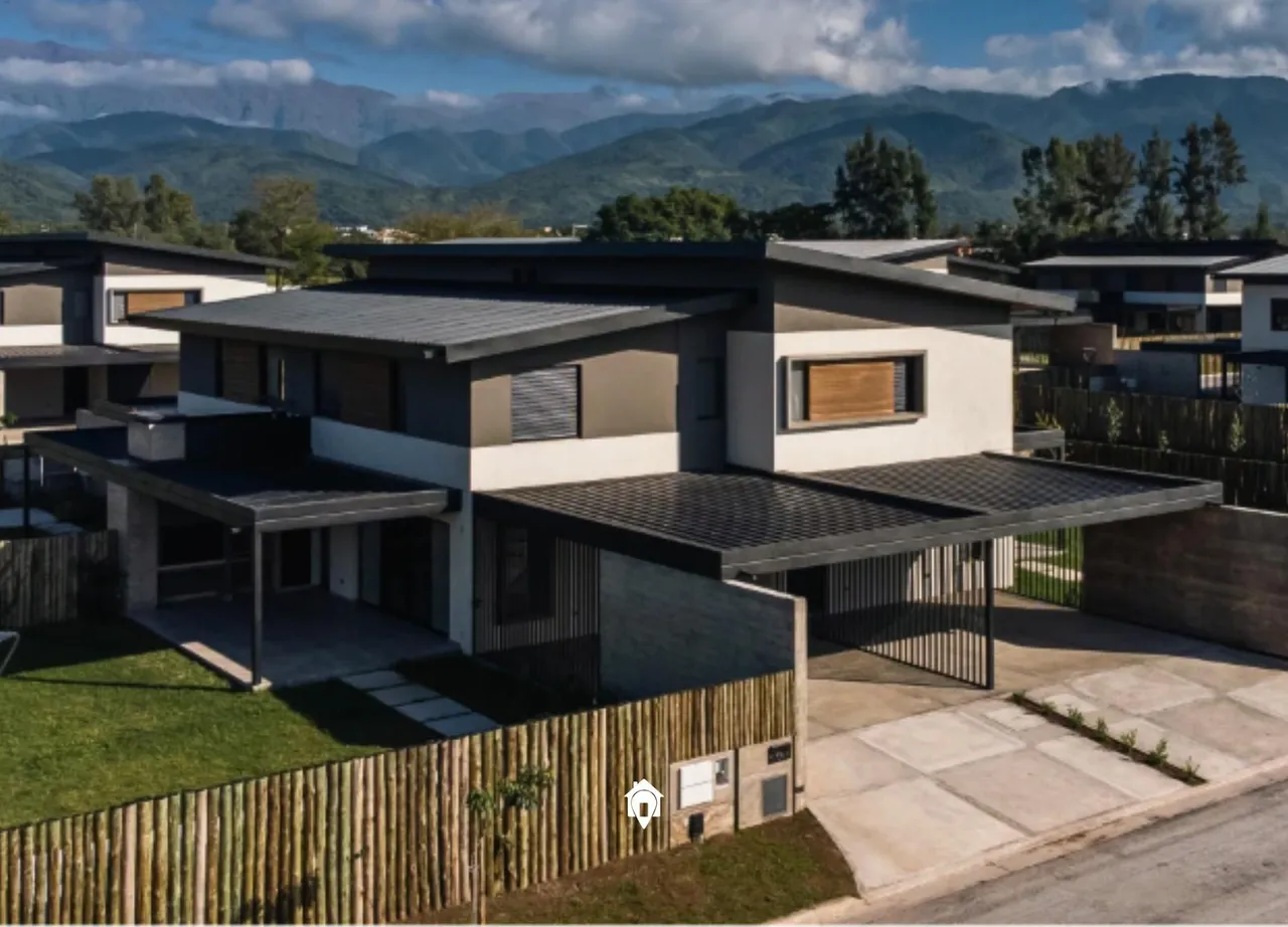 Casa en Casa en San Lorenzo Chico con pileta